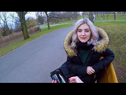 ❤️ Swallows ib tug neeg txawv lub kub cum rau nyiaj - blowjob nyob rau hauv lub tiaj ua si los ntawm Eva Elfie ❤  Porn video  ntawm hmn.porno24-7.ru%
